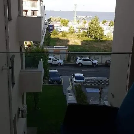 Emi Apartments Mamaia דירה *